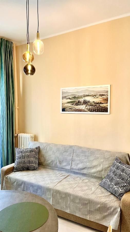 New Apartment, Near Metro Monte Grappa Turin Exterior foto