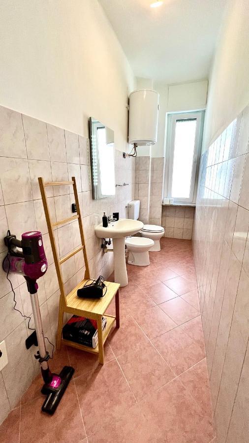 New Apartment, Near Metro Monte Grappa Turin Exterior foto
